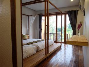 Sri Chiang Yeun House Hotel - Chiang Mai — Photos 1