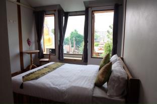 Sri Chiang Yeun House Hotel - Chiang Mai — Photos 3
